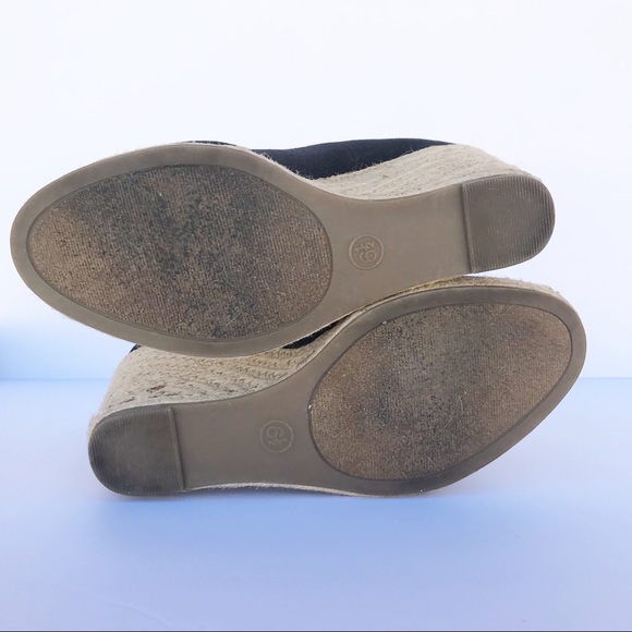 Merona • Black Canvas Wedge 6 1/2 - Picture 5 of 5